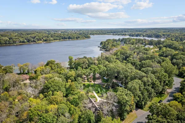 $1,495,000 | 25665 West Comfort Drive, Wyoming, MN 55092