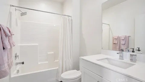 $1,750,000 | 1650 Topanga, Costa Mesa, CA 92627