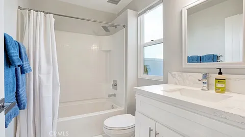 $1,750,000 | 1650 Topanga, Costa Mesa, CA 92627