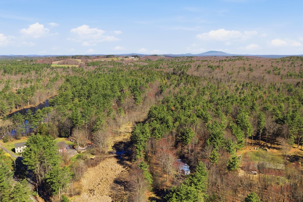 987 Patriots Road Templeton, MA 01468 - Photo 39 of 39 a view of lake and mountain