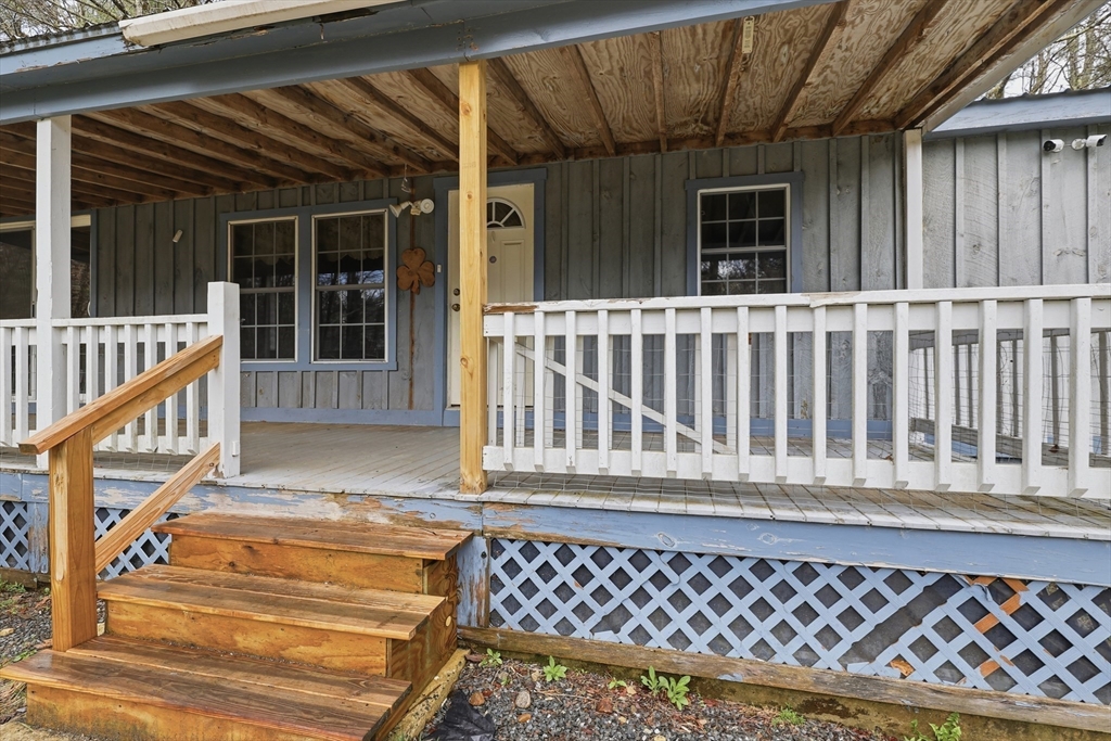 987 Patriots Road Templeton, MA 01468 - Photo 5 of 39 a view of a wooden door