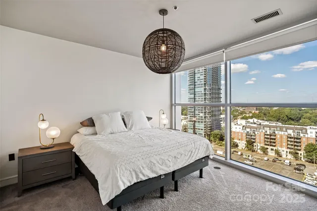 $590,000 | 333 West Trade Street, Unit 1301, Charlotte, NC 28202