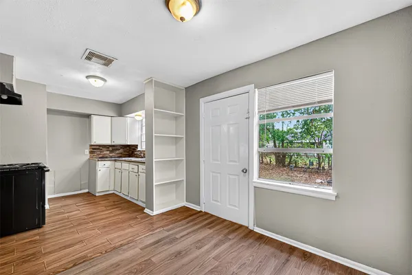 $1,495 | 10106 Sierra Drive, Houston, TX 77051