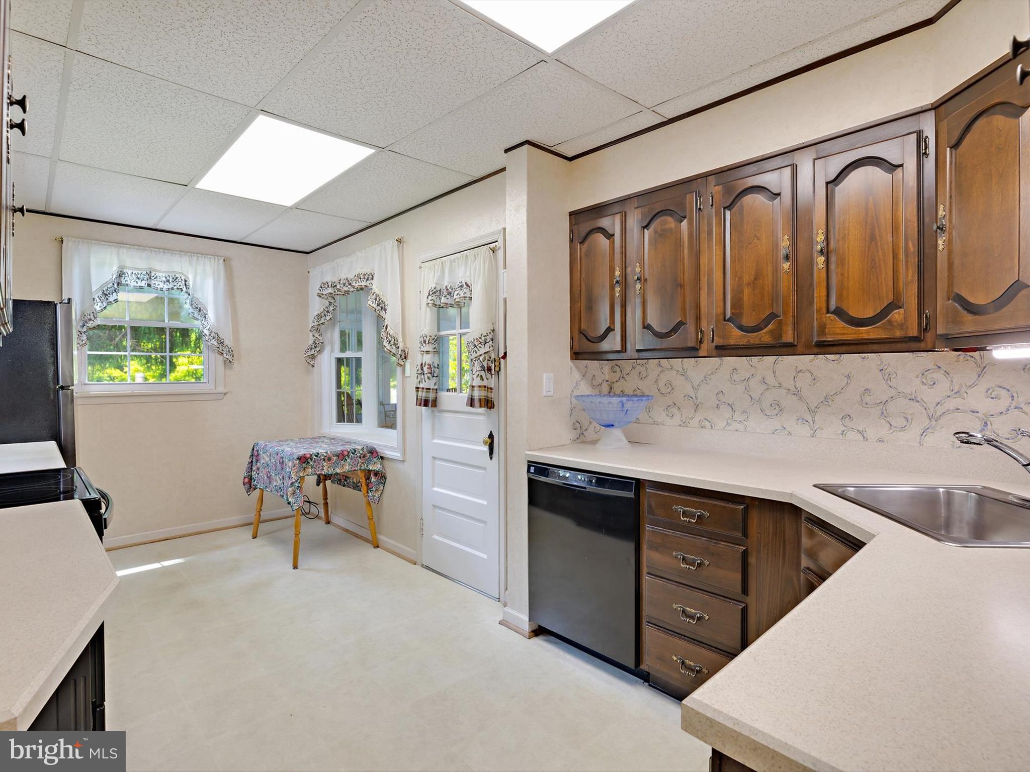 2000 Wallace Avenue Silver Spring, MD 20902 - Photo 15 of 60 Gallery Image 15