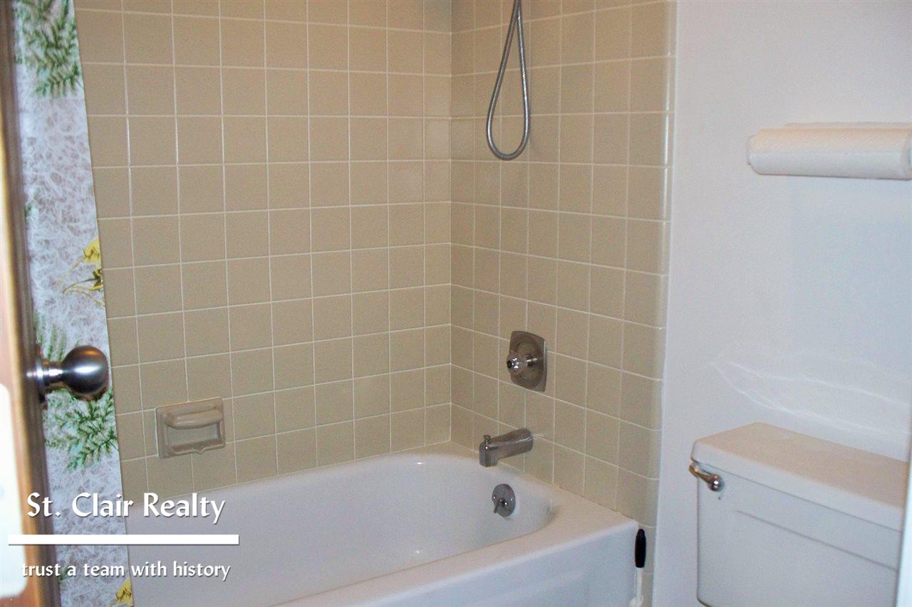 1715 River Road, Unit 34 St. Clair, MI 48079 - Photo 11 of 20 31242780-10.JPG