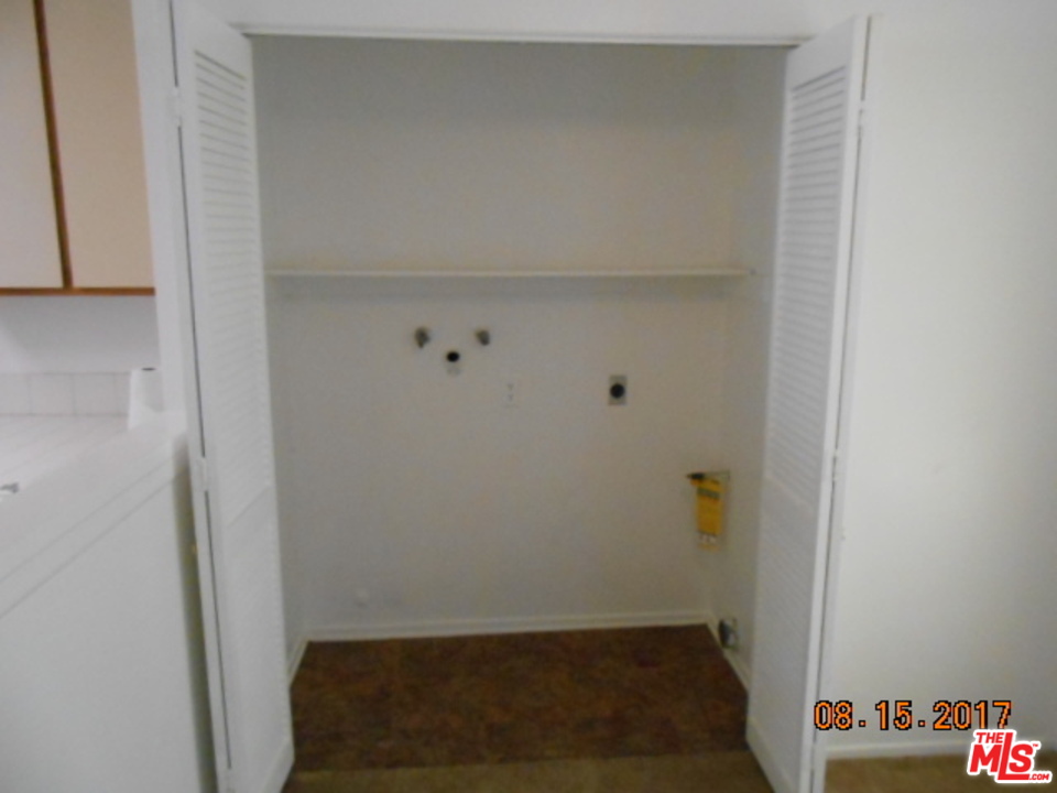 175 Racquet Club Drive Compton, CA 90220 - Photo 5 of 17 Gallery Image 5