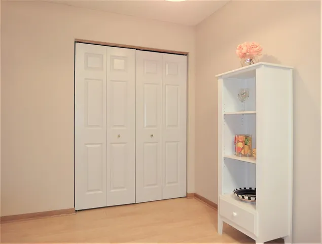 $2,295 | 9204 Holly Lane North, Unit 403, Maple Grove, MN 55311