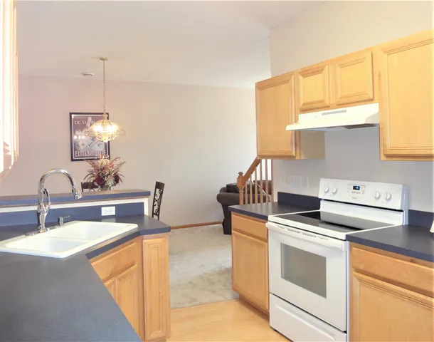 $2,295 | 9204 Holly Lane North, Unit 403, Maple Grove, MN 55311