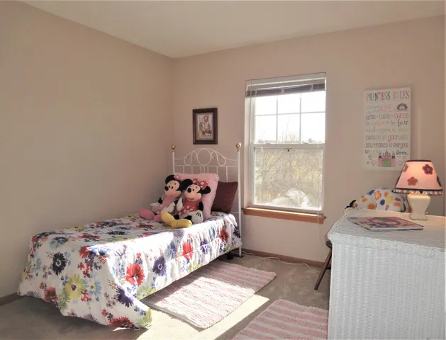 $2,295 | 9204 Holly Lane North, Unit 403, Maple Grove, MN 55311