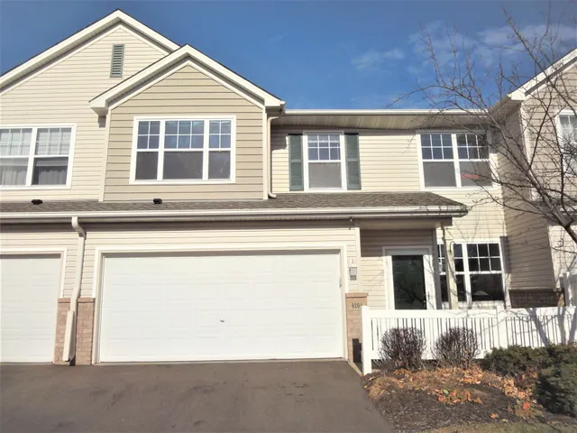 $2,295 | 9204 Holly Lane North, Unit 403, Maple Grove, MN 55311