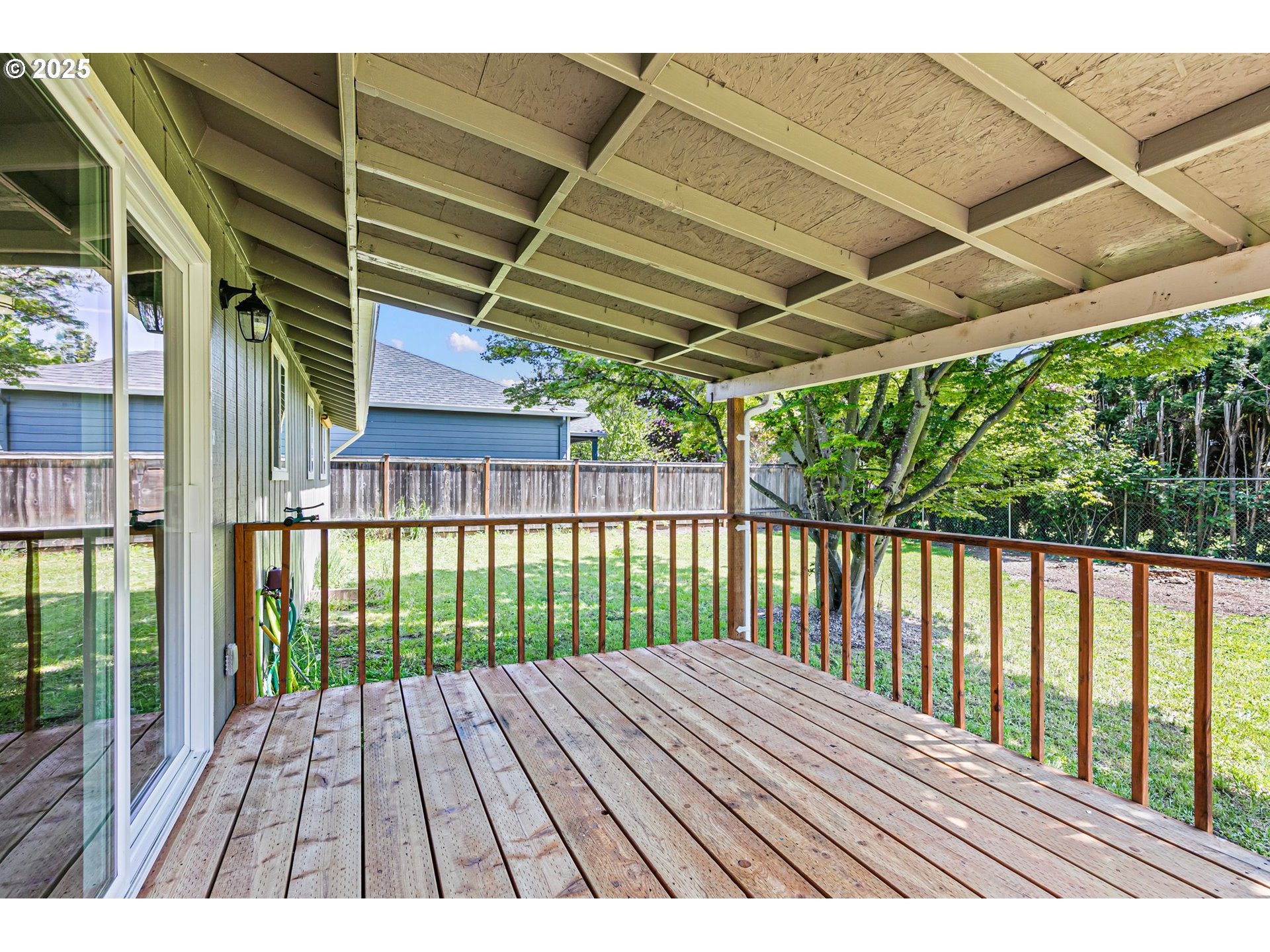 620 Nottingham Avenue Eugene, OR 97404 - Photo 29 of 36 a view of balcony with wooden floor