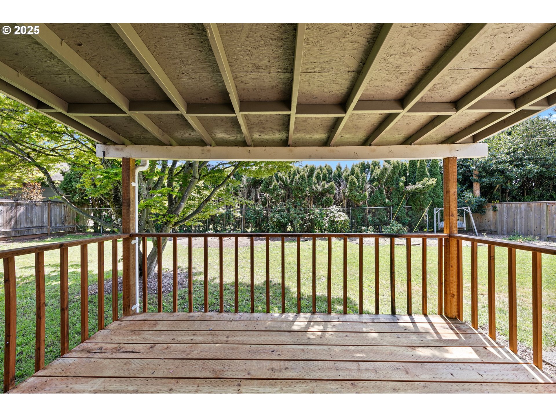 620 Nottingham Avenue Eugene, OR 97404 - Photo 30 of 36 a view of a wooden deck