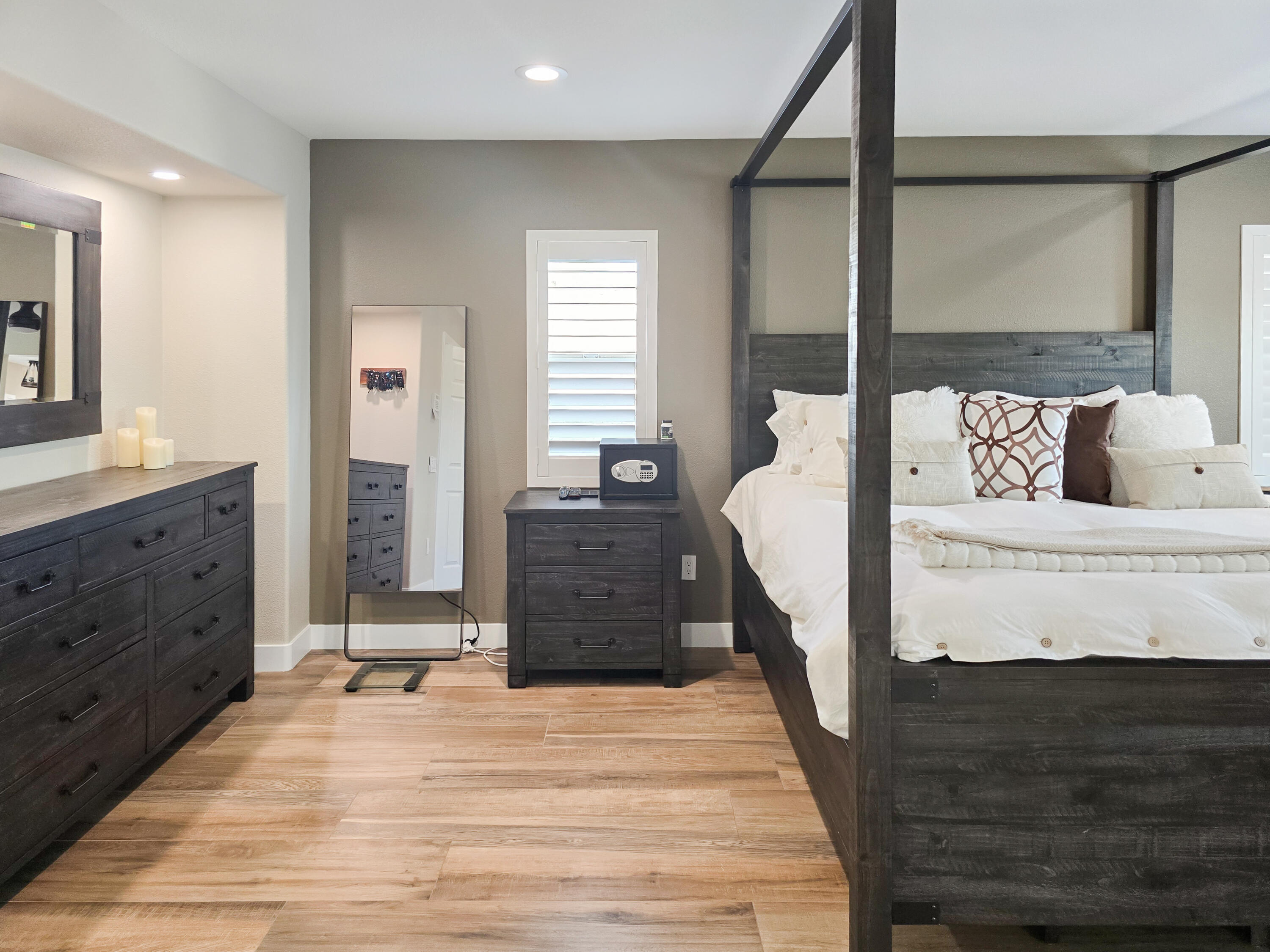 80501 Denton Drive Indio, CA 92203 - Photo 20 of 42 a bed room with a bed and a window