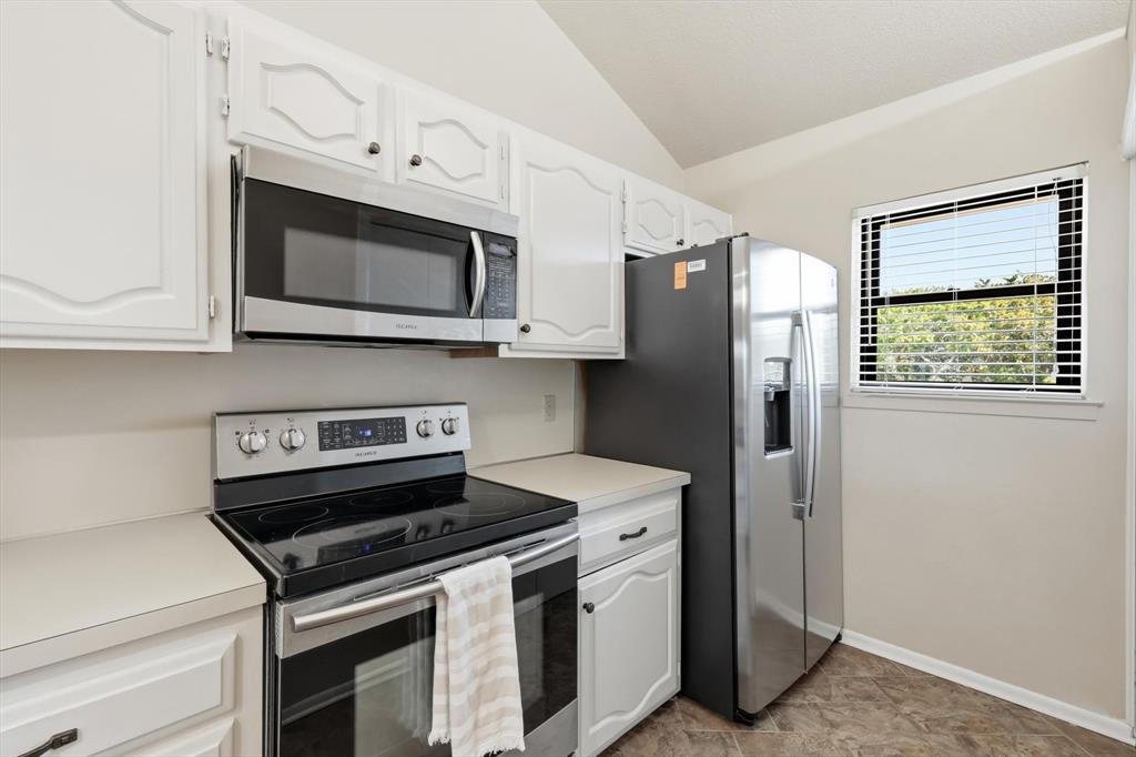 3033 Hells Gate Loop, Unit E207 Strawn, TX 76475 - Photo 6 of 27