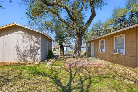 $300,000 | 202 Forest Street, Georgetown, TX 78626