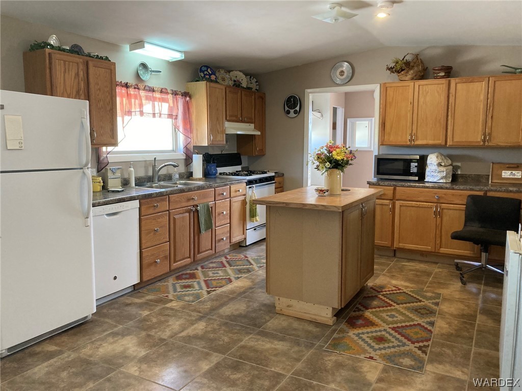 6309 Carrizo Road Golden Valley, AZ 86413 - Photo 19 of 91 Gallery Image 19
