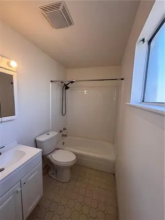 $1,000 | 3507 Royal Street, New Orleans, LA 70117