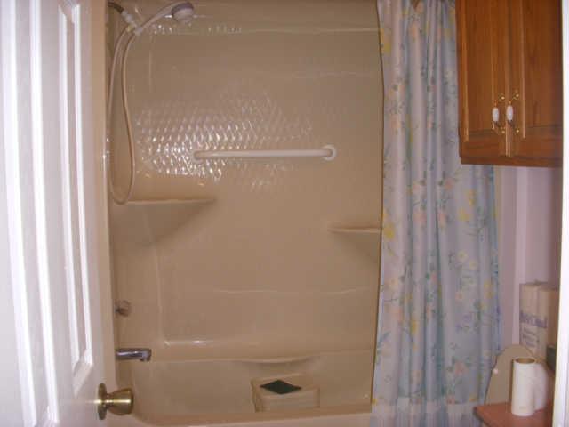 466 Caldwell Road Coalmont, TN 37313 - Photo 13 of 17 Bath w/handicap rails