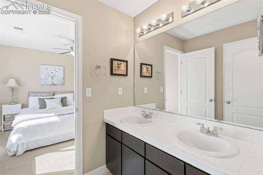 837 Altamont Ridge Drive Colorado Springs, CO 80921 - Photo 23 of 32 Jack and Jill bathroom