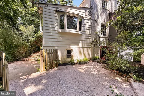 $975,000 | 204 North Evergreen Street, Arlington, VA 22203