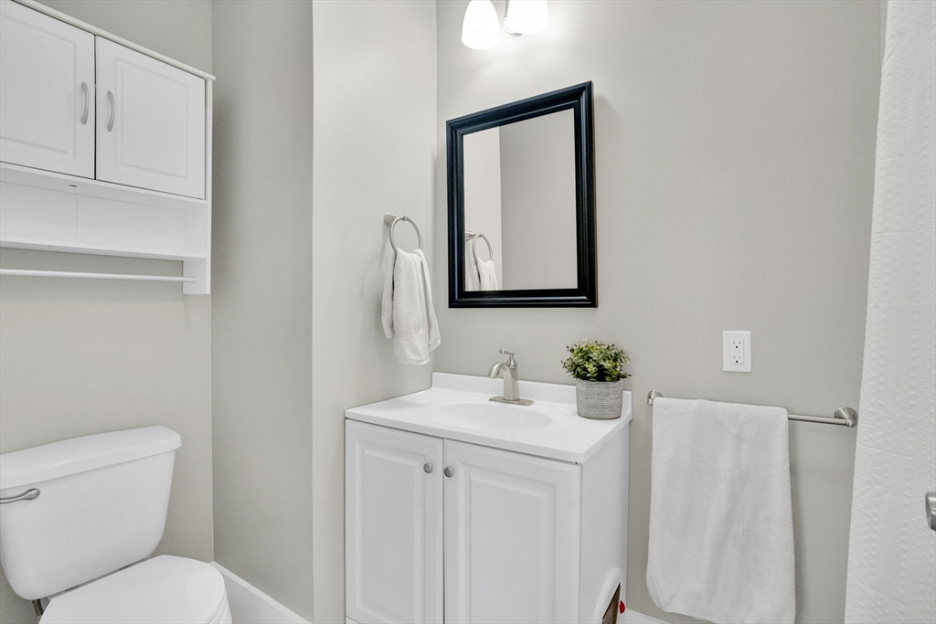 7 Maple Street Ludlow, MA 01056 - Photo 6 of 37