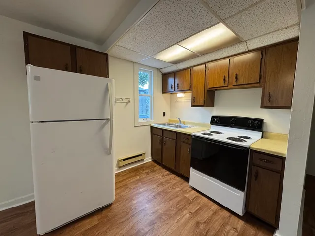 $1,100 | 39 East Church Street, Unit 1W, Sandwich, IL 60548