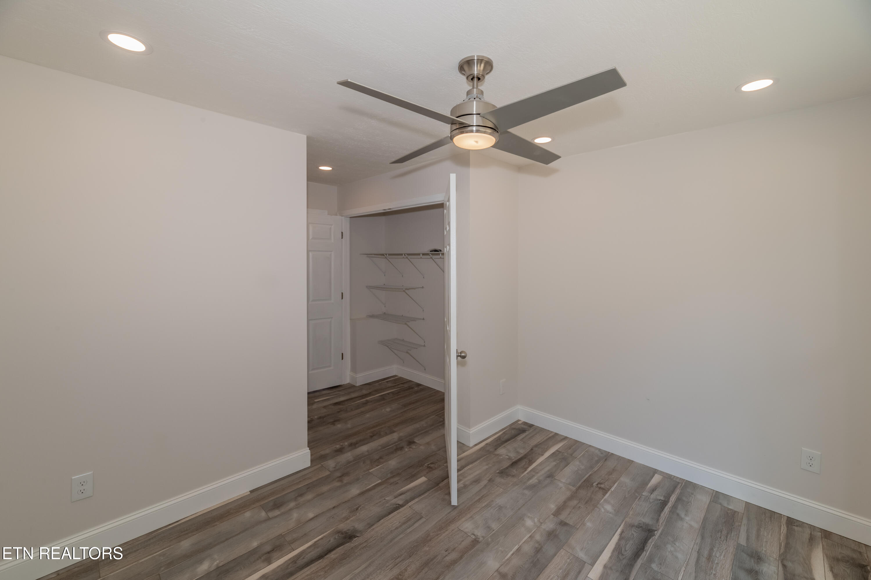 788 Pine Ridge Road Clinton, TN 37716 - Photo 22 of 36 HOB_0340