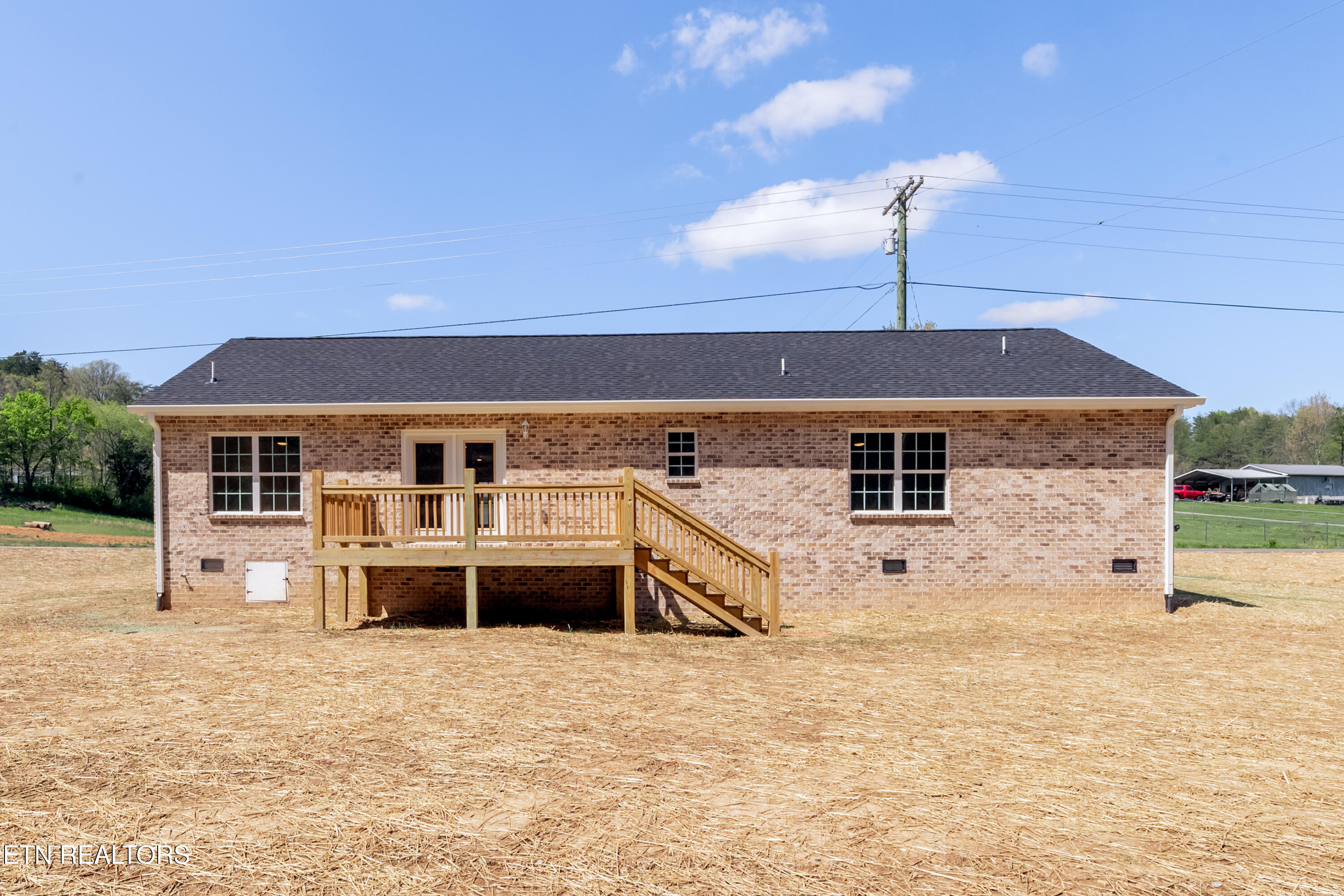 788 Pine Ridge Road Clinton, TN 37716 - Photo 29 of 36 HOB_0309-Edit-2