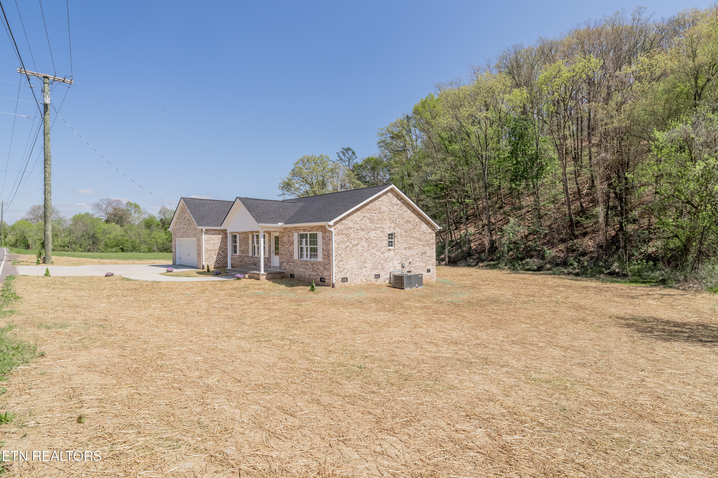 788 Pine Ridge Road Clinton, TN 37716 - Photo 3 of 36 HOB_0357-2