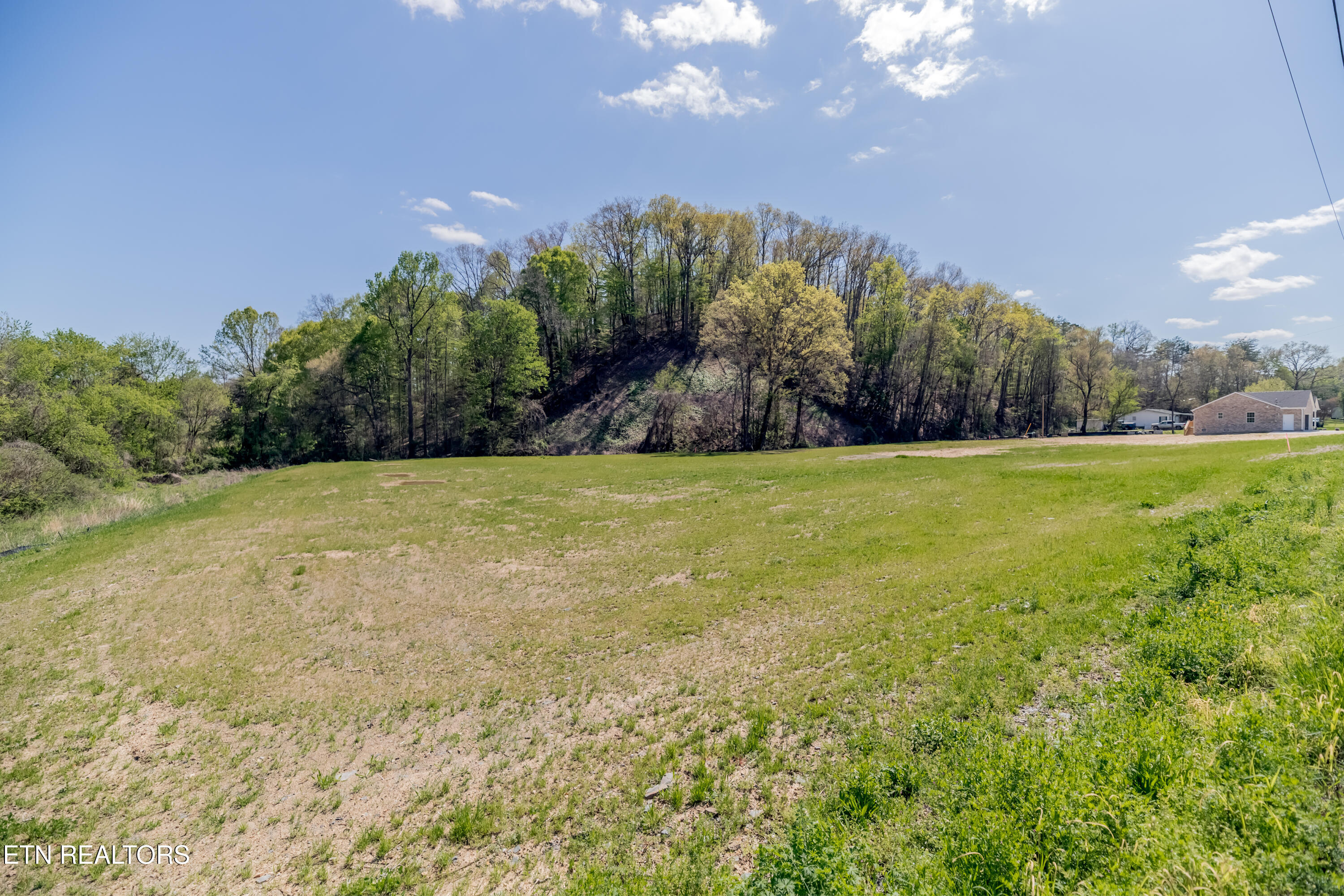 788 Pine Ridge Road Clinton, TN 37716 - Photo 31 of 36 HOB_0378-Edit