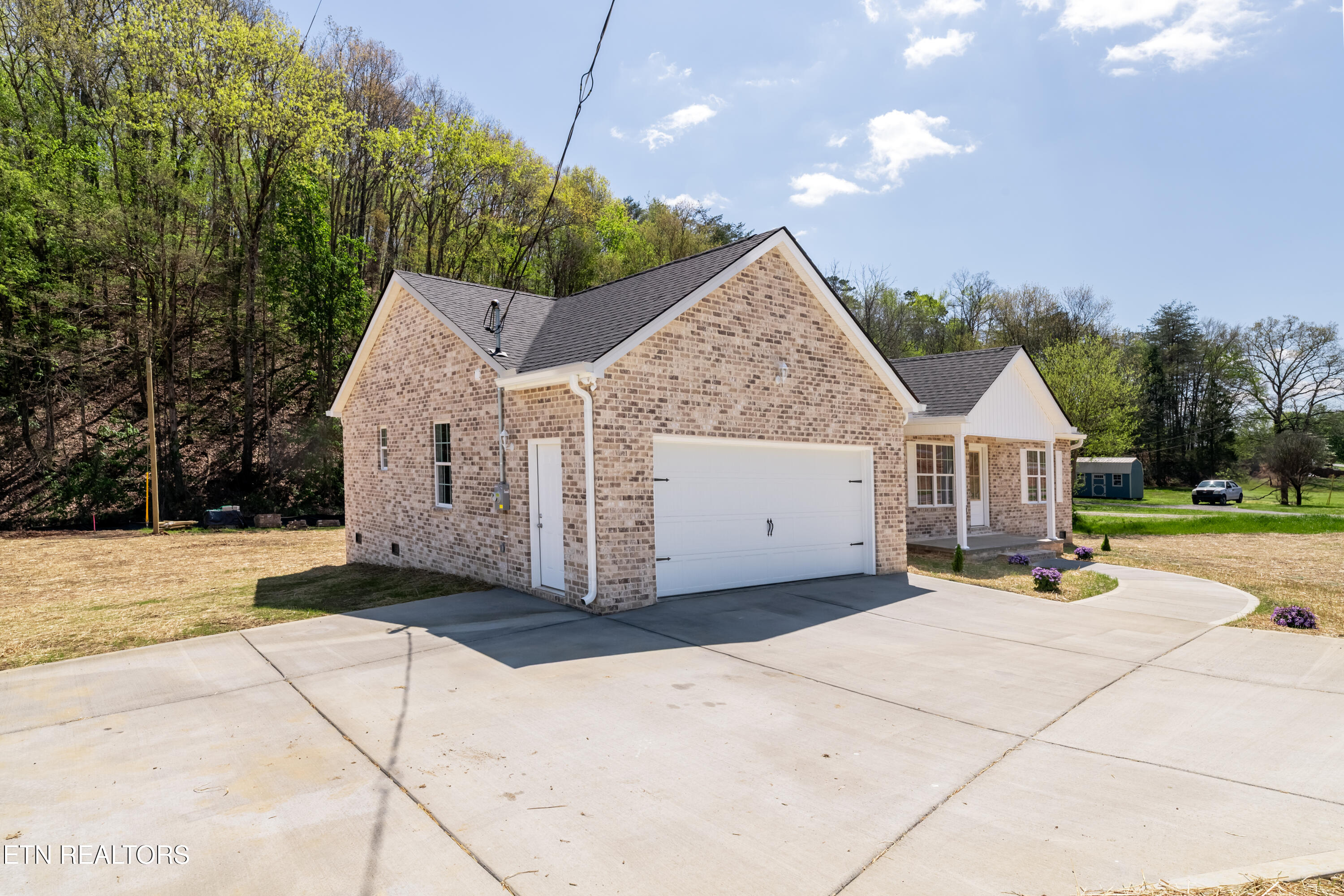 788 Pine Ridge Road Clinton, TN 37716 - Photo 4 of 36 HOB_0281-Edit