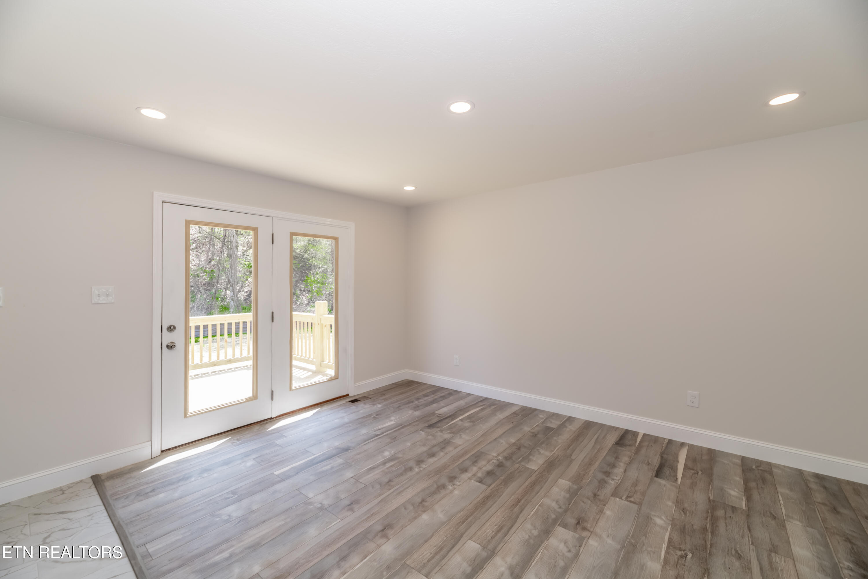 788 Pine Ridge Road Clinton, TN 37716 - Photo 6 of 36 HOB_0333