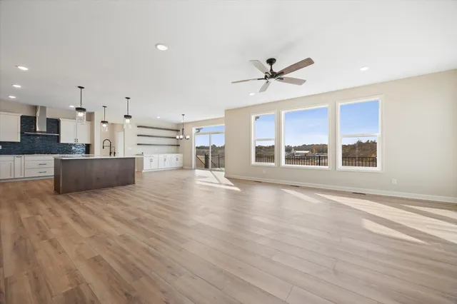 $827,885 | 3289 Winfield Way Southwest, Prior Lake, MN 55372