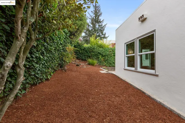 $1,695,000 | 589 San Luis Road, Berkeley, CA 94707
