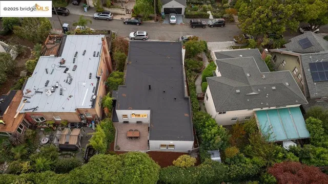 $1,695,000 | 589 San Luis Road, Berkeley, CA 94707