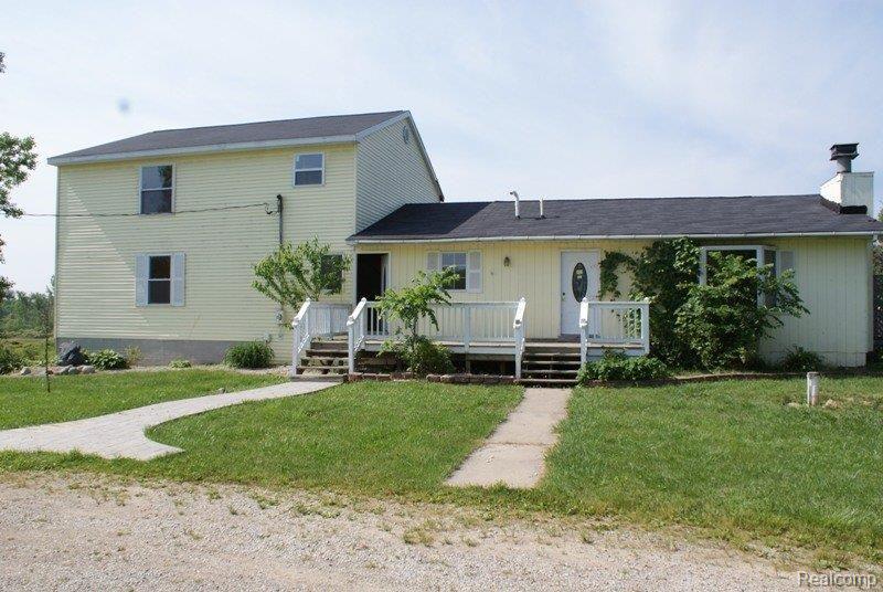 4087 Peters Road Columbiaville, MI 48421 - Photo 1 of 18 DSC02263