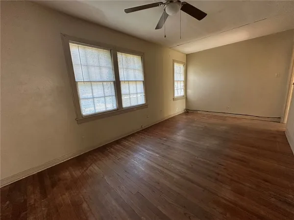 $600 | 214 1/2 West Heard Street, Unit C, Refugio, TX 78377