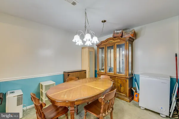 $140,000 | 8116 Lakecrest Drive, Greenbelt, MD 20770