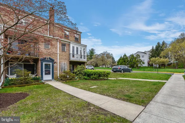 $140,000 | 8116 Lakecrest Drive, Greenbelt, MD 20770