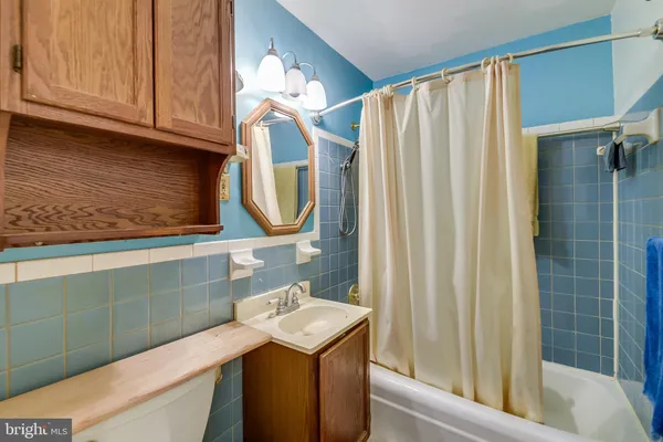 $140,000 | 8116 Lakecrest Drive, Greenbelt, MD 20770