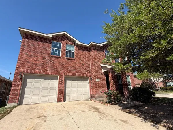 $289,000 | 10400 Wagon Rut Court, Fort Worth, TX 76108