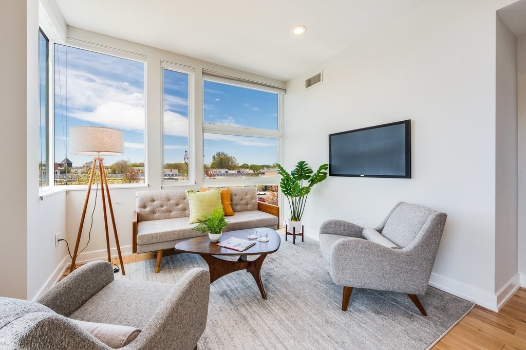 18 White Street, Unit 5 Cambridge, MA 02140 - Photo 2 of 30