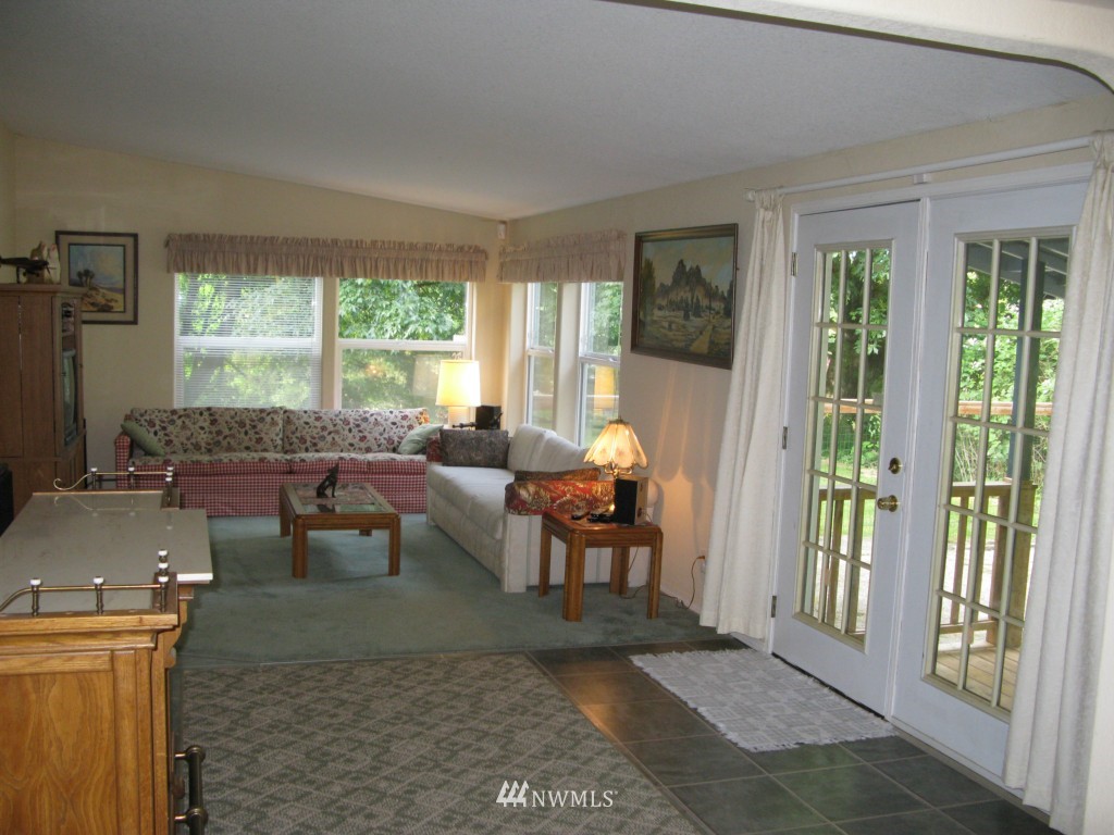 4225 Wilson Creek Road Southeast Port Orchard, WA 98366 - Photo 12 of 25 Gallery Image 12