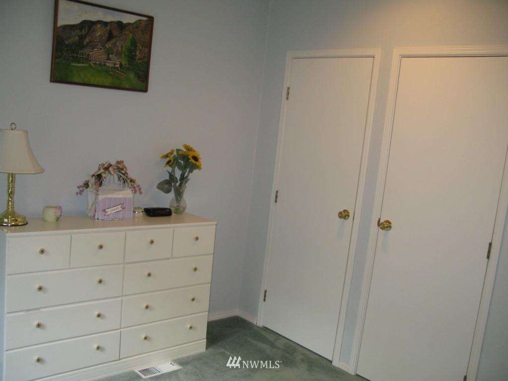 4225 Wilson Creek Road Southeast Port Orchard, WA 98366 - Photo 24 of 25 Gallery Image 24