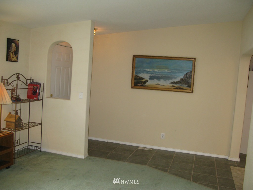 4225 Wilson Creek Road Southeast Port Orchard, WA 98366 - Photo 4 of 25 Gallery Image 4