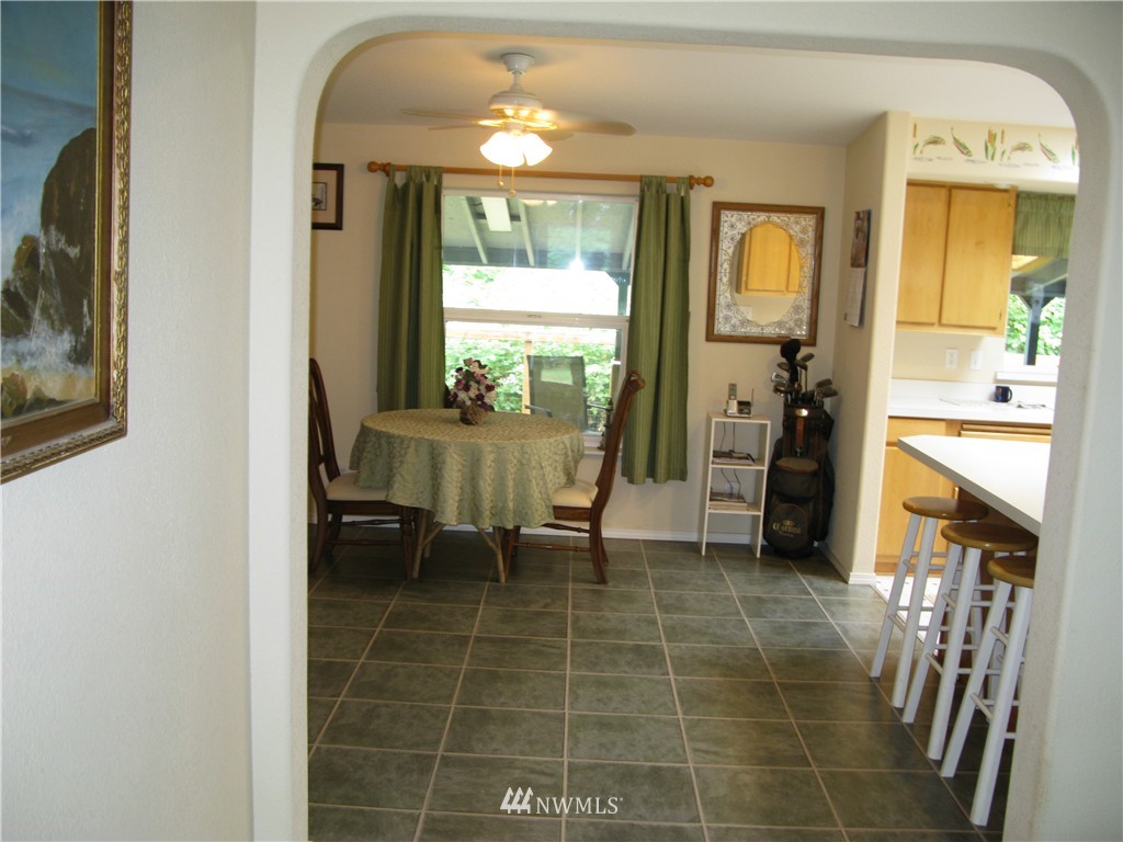 4225 Wilson Creek Road Southeast Port Orchard, WA 98366 - Photo 6 of 25 Gallery Image 6