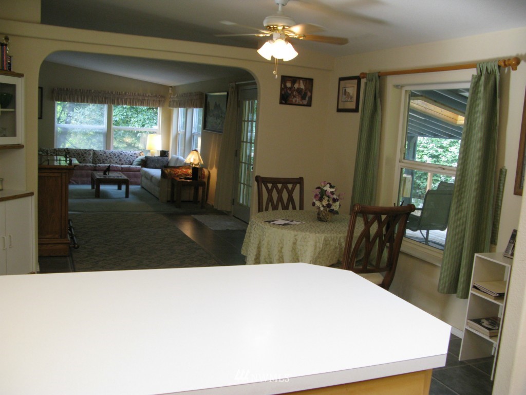 4225 Wilson Creek Road Southeast Port Orchard, WA 98366 - Photo 10 of 25 Gallery Image 10