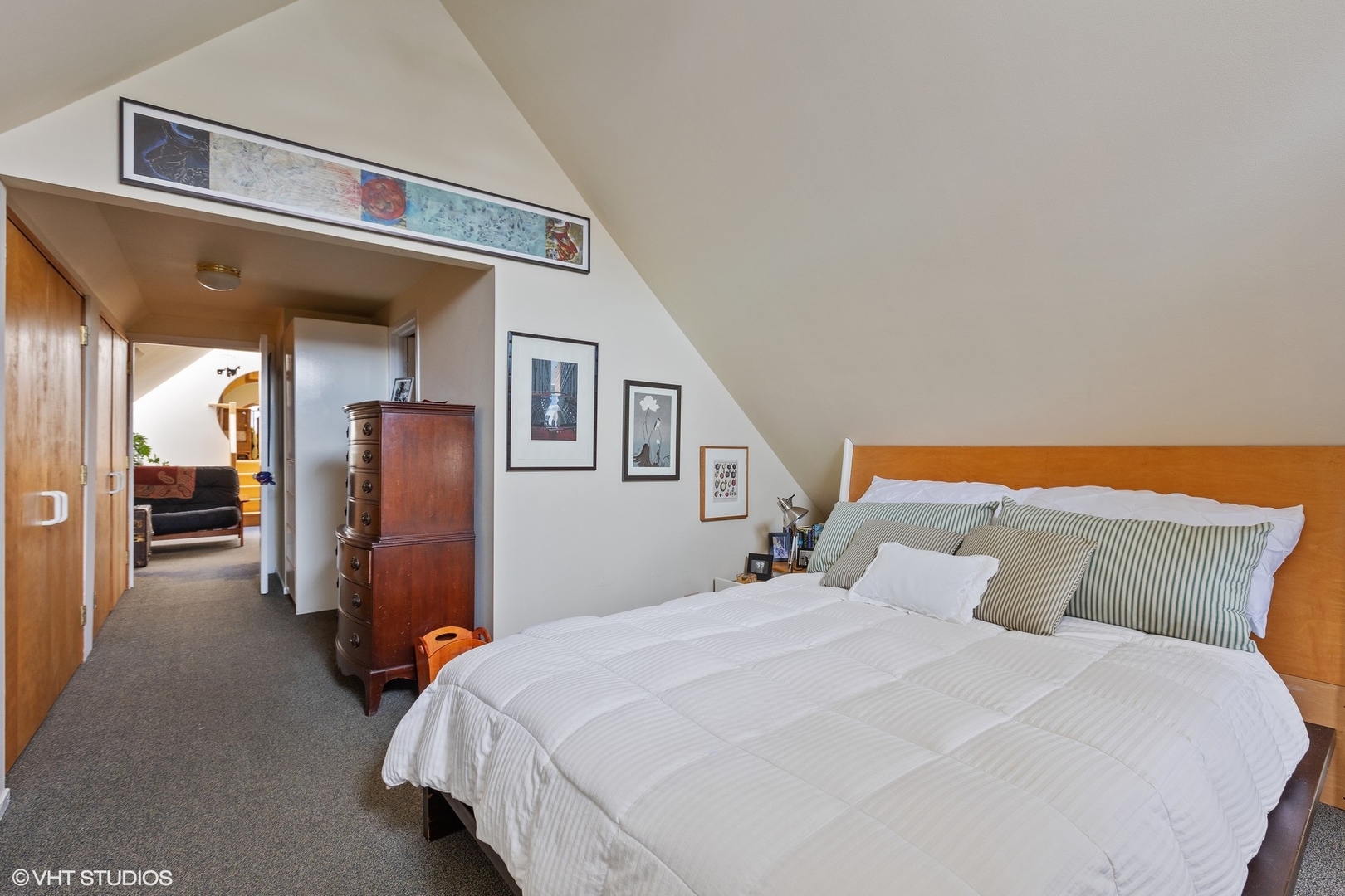 1014 West Oakdale Avenue Chicago, IL 60613 - Photo 13 of 32