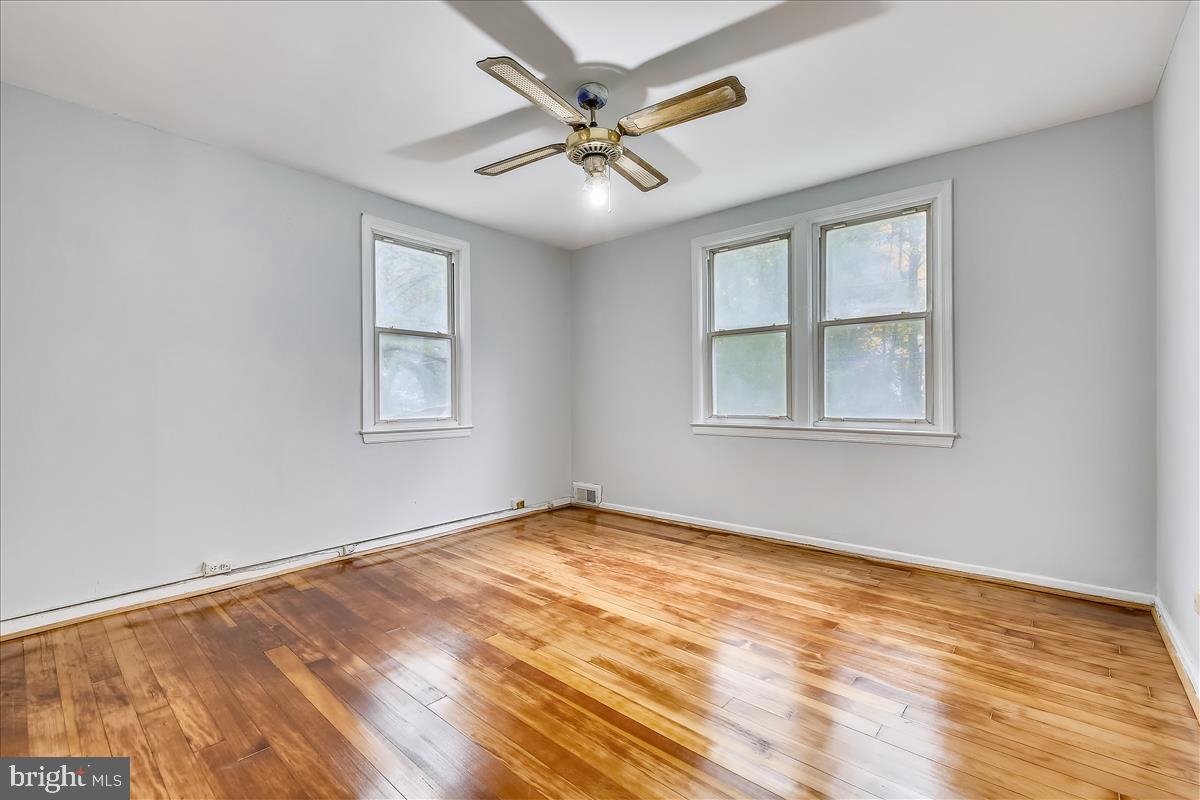 147 Ritchie Avenue Silver Spring, MD 20910 - Photo 30 of 46 Master Bedroom