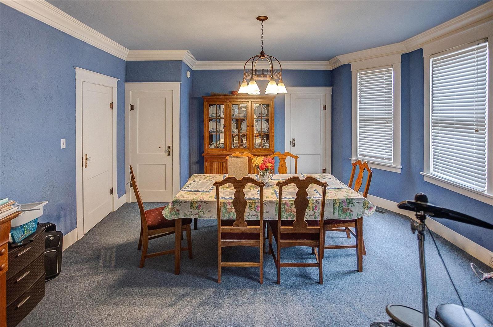 604 South Rapp Avenue Columbia, IL 62236 - Photo 11 of 31 Gallery Image 11